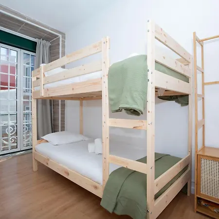 Apartment Alcantara Trendy Retreat